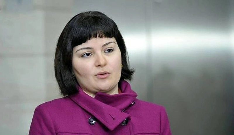 პრეზიდენტმა საპარლამენტო მდივნად ანა ნაცვლიშვილი დანიშნა