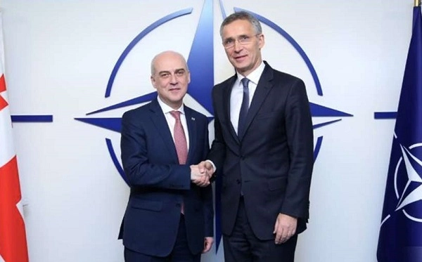 დავით ზალკალიანი იენს სტოლტენბერგს შეხვდება
