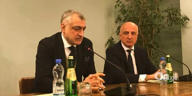 მამუკა ხაზარაძე და ბადრი ჯაფარიძე პარლამენტის თავმჯდომარეს შეხვდნენ 