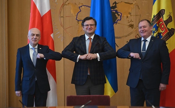 საქართველომ, უკრაინამ და მოლდოვამ ევროინტეგრაციის საკითხებზე "ასოცირებული ტრიოს" ურთიერთგაგების მემორანდუმი გააფორმეს