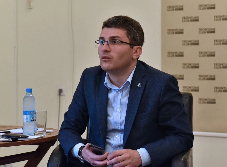 „ევროპული საქართველოს“ წევრები დარბაზიდან  იმის გამო გაიქცნენ, რომ პასუხი არ აქვთ დადგენილებაში მოყვანილ არგუმენტებზე - მამუკა მდინარაძე