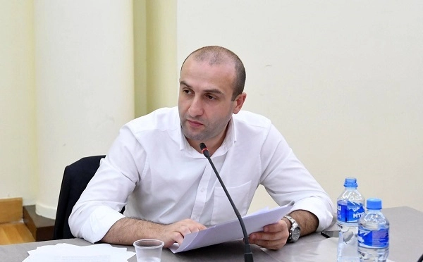 ოპოზიციის არასწორი ქმედებების შედეგად, „ქართული ოცნება“ არის ძალიან მოღონიერებული და „გაბლატავებული“ - იაგო ხვიჩია