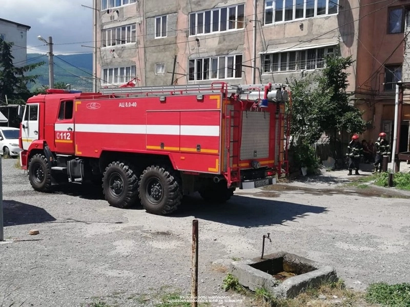 მაშველებმა გორში, 16 წლის გოგო გადაარჩინეს