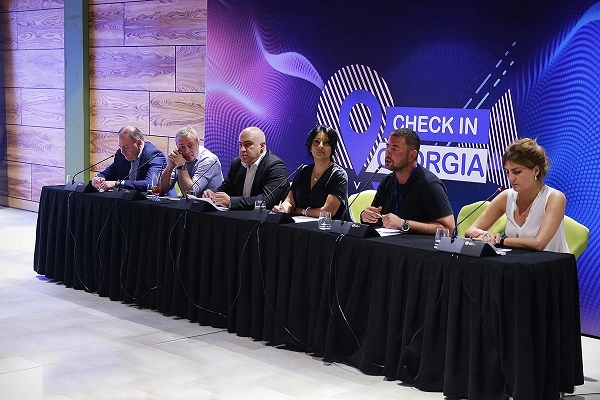  გიორგი სიგუა: „GEM FEST-ის გახსნის პირველივე დღეებში 10 000-ზე მეტი ვიზიტორი მივიღეთ“