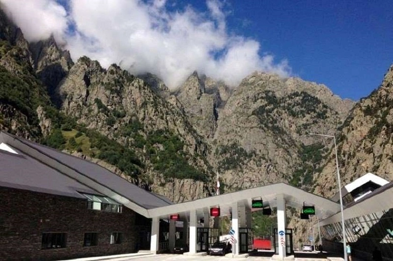 საქართველო უცხო ქვეყნის მოქალაქეებისთვის საზღვრებს კეტავს
