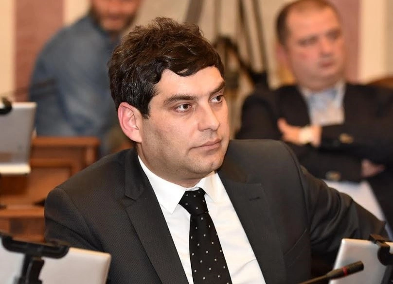 დედაქალაქში ქაოტური განაშენიანება დასრულდება - ბექა დავითულიანი