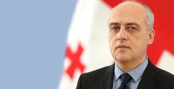 ეს იყო ერთსაათიანი გაჩერება თბილისში - დავით ზალკალიანი ჯონ ქერის ვიზიტზე