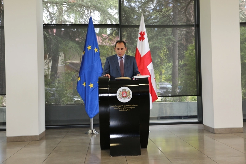 დიმიტრი ქუმსიშვილი - მსოფლიო ბანკის კვლევის თანახმად, საქართველოში სიღარიბის მაჩვენებლები 4 წლის განმავლობაში ზედიზედ მცირდება