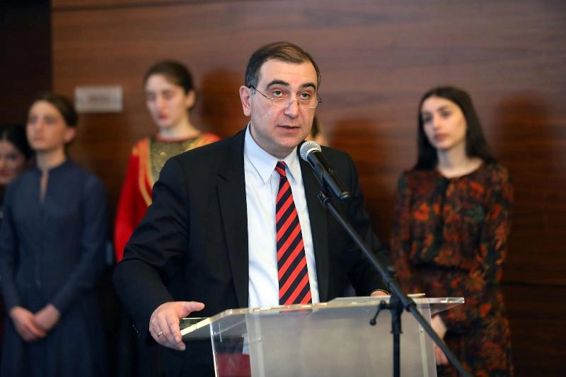  განათლების სამინისტრო მასწავლებლებისთვის ხელფასებისა და დანამატების ახალი მოდელის შექმნას გეგმავს