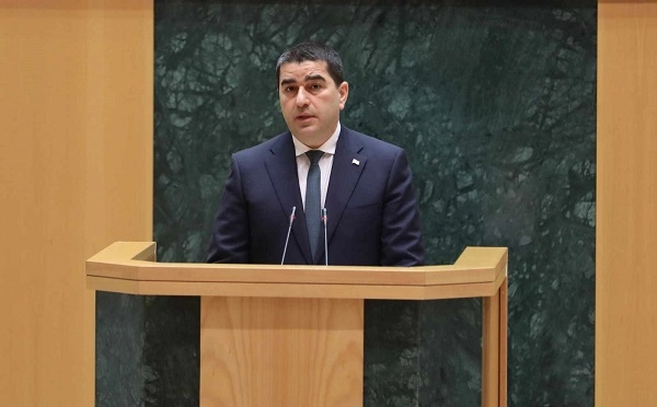 პარლამენტმა ისტორიული მისია შეასრულა, როდესაც ევროკავშირის კანდიდატი ქვეყნის სტატუსის მოპოვებაში ეროვნულ ინსტიტუტებს შორის ფლაგმანის როლი იტვირთა - შალვა პაპუაშვილი