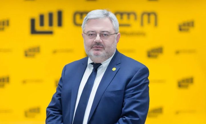 გარკვეული ხნით რეალური და ვირტუალური საჯარო სივრციდან დისტანცირება მიწევს - დავით უსუფაშვილი