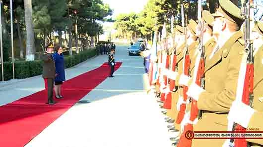  თინათინ ხიდაშელი აზერბაიჯანის თავდაცვის მინისტრს შეხვდა