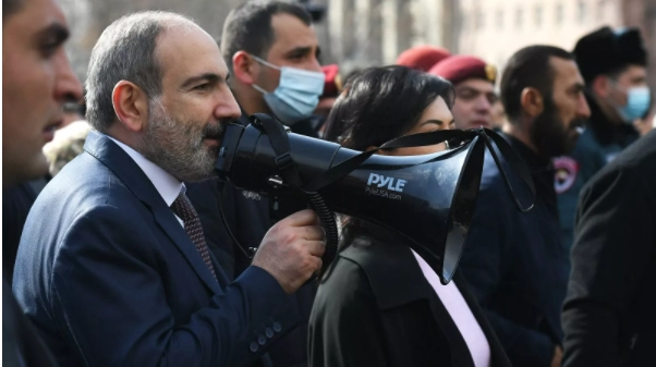 ჩემი წასვლის საკითხი ხალხის გადასაწყვეტია, დაე, ხალხმა განმსაჯოს, თუნდაც დამხვრიტოს ამ მოედანზე - ფაშინიანი
