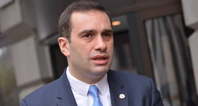 ირაკლი ალასანია: „ქართული ოცნება“ და „ნაცმოძრაობა“ ვერ აცნობიერებენ რა შარში შეიძლება, გახვიონ ქვეყანა