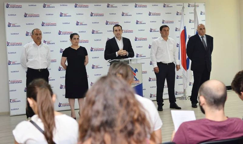ირაკლი ალასანიამ ოთხი მაჟორიტარი დეპუტატობის კანდიდატი წარადგინა