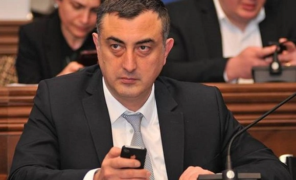 სერგო რატიანი: შსს-ს ზოგიერთი არასრულწლოვანი არც გამოუკითხავს
