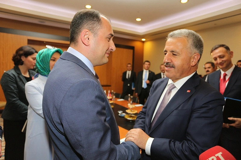 დიმიტრი ქუმსიშვილი თურქეთის ტრანსპორტის, საზღვაო საქმეთა და კომუნიკაციების მინისტრს შეხვდა
