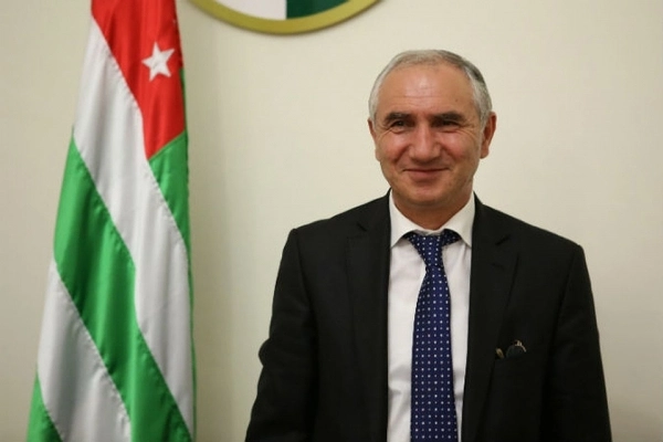 ოკუპირებული აფხაზეთის ე.წ. პარლამენტმა დეფაქტო პრეზიდენტის მოვალეობის შემსრულებლად ვალერი ბგანბა დანიშნა
