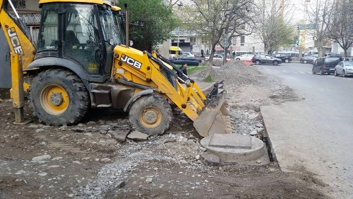 ასათიანის ქუჩაზე გზის დეფორმაციის მიზეზი გამოვლინდა და აღმოიფხვრა