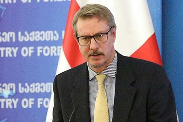 საარჩვენო საკითხებზე კომპრომისის მიღწევა, ძალიან მოკლე დროში, არარეალისტურია - კარლ ჰარცელი