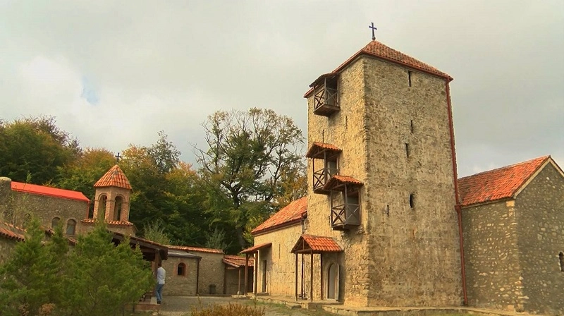 თიანეთში არჩილის მონასტერთან და ჟებოტას ამაღლების კომპლექსთან მისასვლელი გზების რეაბილიტაცია მიმდინარეობს