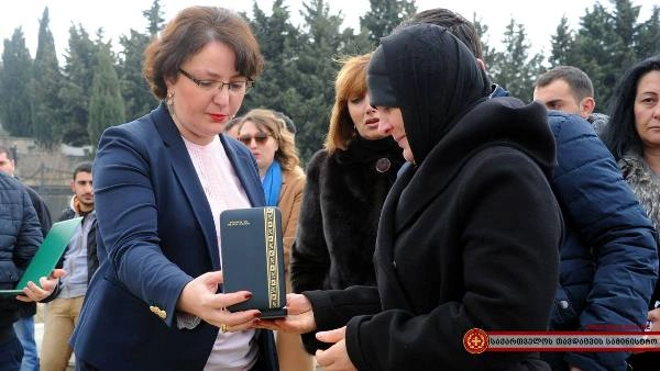 თავდაცვის მინისტრმა ვასილ ყულჯანიშვილის ოჯახს ბრინჯაოს ვარსკვლავი გადასცა