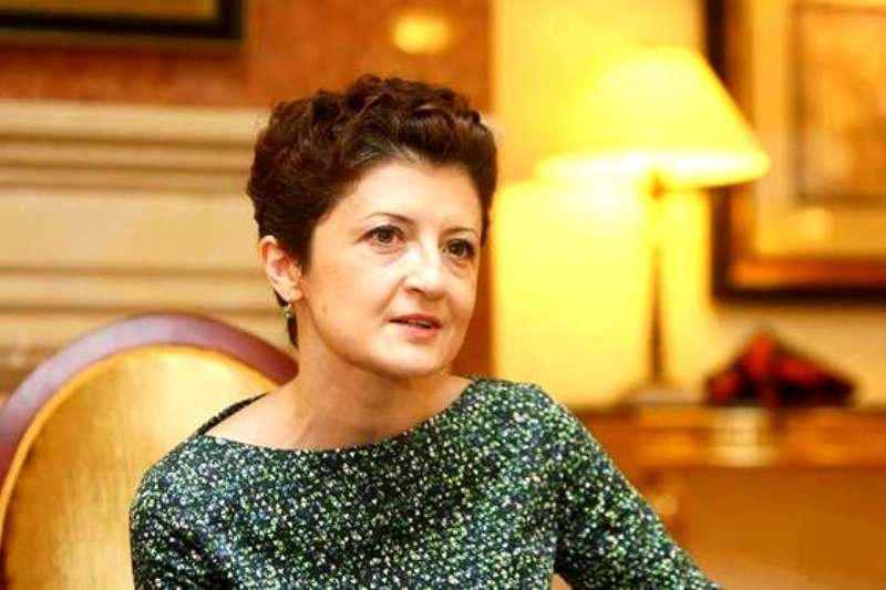 (ფოტო) სოციალურ ქსელში თეა წულუკიანის გოგონას პირველი ფოტო ვრცელდება