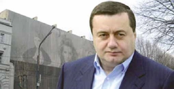 რა სიუჟეტიც არ უნდა შეთხზან, არ შევწვეტ დაწყებულ სასამართლო დავას „რუსთავი 2“-ის, ნიკა გვარამიას, „იბერიასა“ და ზაზა ოქუაშვილის წინააღმდეგ -ვანო ჩხარტიშვილი