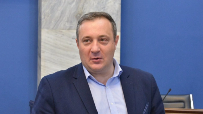 აკაკი ზოიძე პარლამენტსა და პოლიტიკას ტოვებს