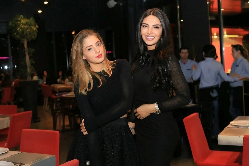 "ხერხემალზე პირველი ურთულესი ოპერაცია ჩაუტარდება" - შორენა ბეგაშვილი და ევა უკვე თურქეთში არიან
