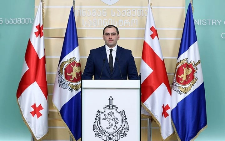 „ქურდული სამყაროს“ წევრობისა და „კანონიერი ქურდისთვის“ მიმართვის ბრალდებით სამი პირი დააკავეს