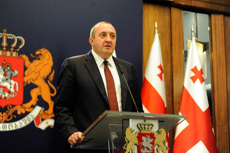 საქართველოს პრეზიდენტი მედიას ქართული ჟურნალისტიკის დღეს ულოცავს