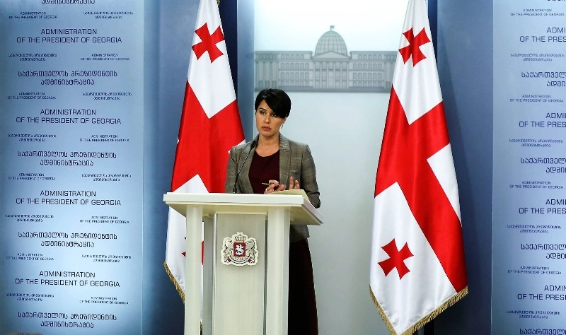  პრეზიდენტის მიიჩნევს, რომ „გაზპრომთან“ მოლაპარაკებები გამჭვირვალედ უნდა მიმდინარეობდეს