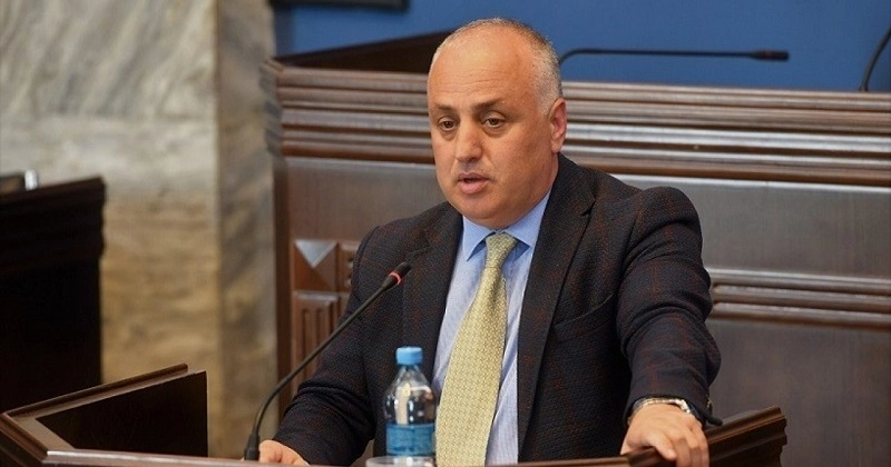 "ქართულ ოცნებასთან" ვერ ვთანხმდებით იმაზე, რა დოზით უნდა მიეწოდოს საზოგადოებას სიმართლე - დიმიტრი ხუნდაძე