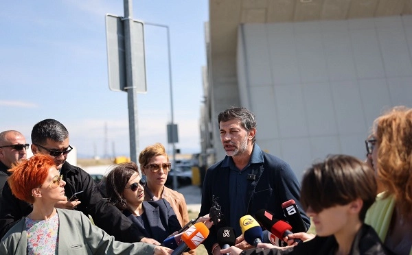 დიდი ტყუილია, რომ მარიჯანის ქუჩაზე კედლის ჩამოშლა მიმდინარე მშენებლობას უკავშირდება. იქ არანაირი მიმდინარე მშენებლობა არ ყოფილა - კახა კალაძე