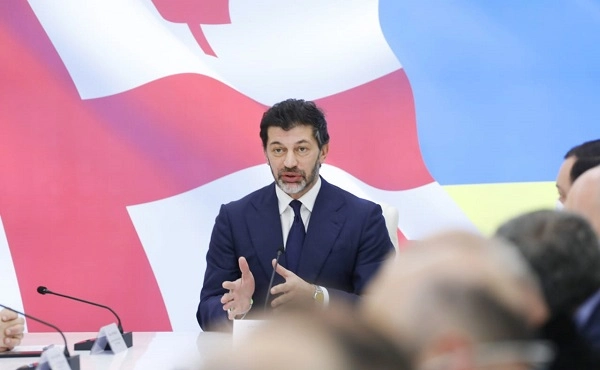 მეტროსადგურების მიმდებარე ტერიტორიები უნდა იყოს მოწესრიგებული, რადგან რაც იქ ხდება, მიუღებელია - კახა კალაძე
