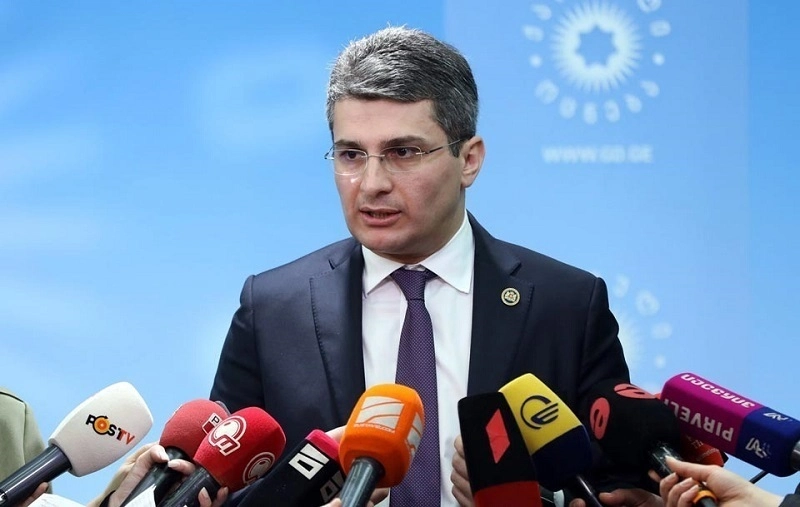 ნინო წილოსანს არ უთქვამს, რომ პუტინსაც არ მიუყენებია ისეთი შეურაცხყოფა, როგორც უკრაინელებმაო,  ეს თქვენ მას დააბრალეთ - მდინარაძე "მთავარ არხს"