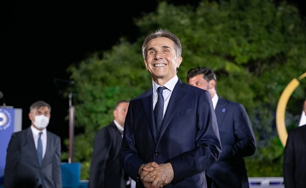 პოლიტიკიდან მივდივარ ამაყი, გამარჯვებული და ხალხის მადლიერი - ივანიშვილი