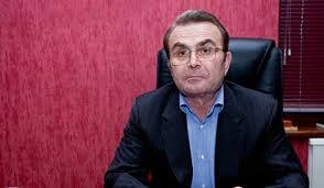 ”ეროვნული ბანკის ყოფილი შენობა ჩვენმა წინაპრებმა ააშენეს და არ დაუბარებიათ მისი ხელნაწერთა ცენტრისთვის გადაცემა ისე, რომ ამით ხალხმა მოგება არ ნახოს”