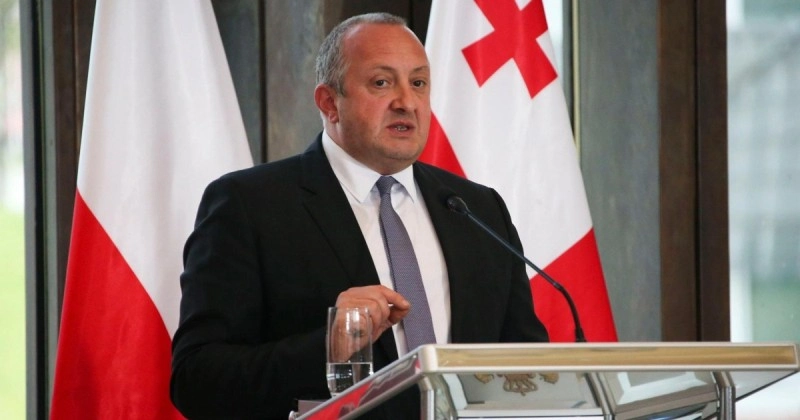 საქართველოს პრეზიდენტმა საკონსტიტუციო ცვლილებებს ხელი მოაწერა