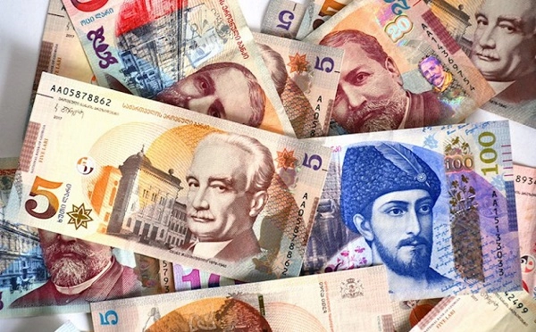 ლარი  ევროსთან გაუფასურდა
