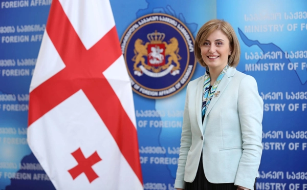  ჩეხეთში საქართველოს ელჩი თეა მაისურაძე თანამდებობიდან გადადგა