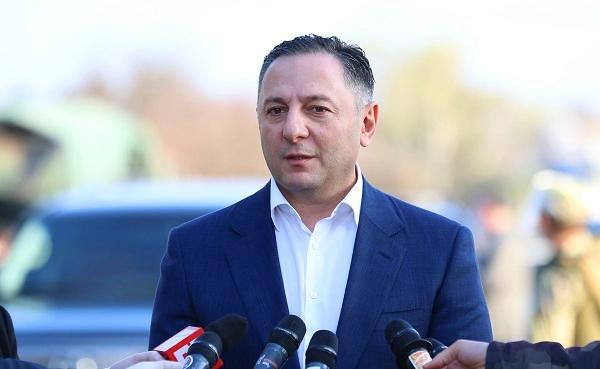 „ქოლცენტრებს“ ჩვენ თუ ვმფარველობთ, რატომ ვკეტავთ მაშინ, გიჟები ვართ? - ვახტანგ გომელაური