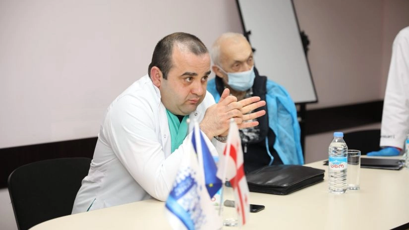 სიცრუეა, რომ მძიმე პაციენტები მასობრივად იღუპებიან, არ ვიცი, ვის აწყობს ამის თქმა - ლევან რატიანი
