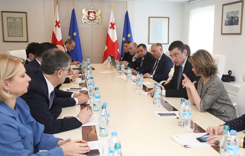 დღეს, 00:00 საათიდან, საქართველოში ყველა სახის საქალაქთაშორისო ტრანსპორტის გადაადგილება აიკრძალება