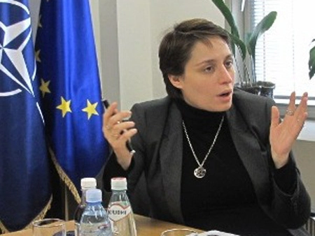 ელენე ხოშტარია: არ ყოფილა შემთხვევა, რომ სახელისუფლებო პარტიას  ასეთი დაბალი რეიტინგი ჰქონდეს