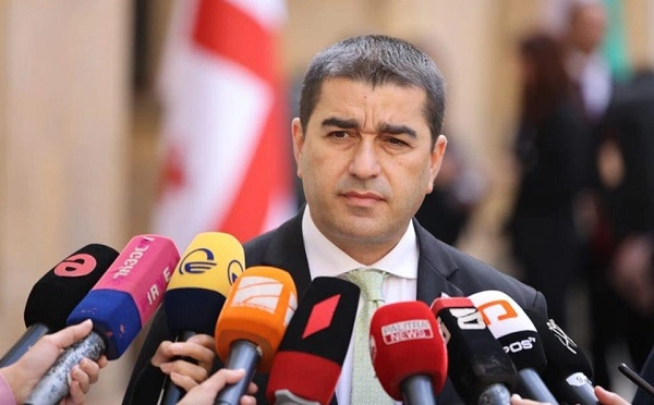 სააკაშვილი არის უცხო ქვეყნის სპეცსამსახურების პროექტი, რომელიც ხორციელდება საქართველოში, ამიტომ მისი ყველა აქტიურობა ასე უნდა დავინახოთ - შალვა პაპუაშვილი