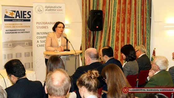 თინათინ ხიდაშელი ვენის დიპლომატიურ აკადემიას ესტუმრა