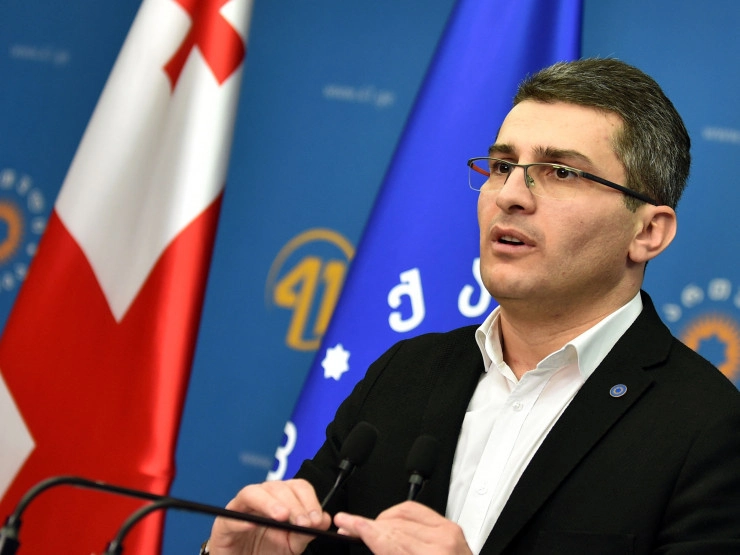  იურიდიულად არასწორია, რომ არაპოლიტიკური პირები პრეზიდენტის არჩევაში იღებენ მონაწილეობას - მდინარაძე