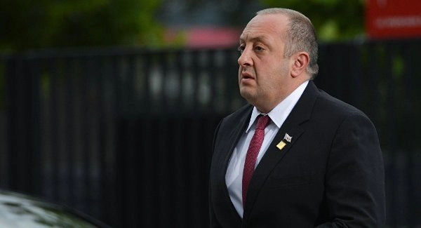  ქვეყნის მთავარი დოკუმენტი კონსენსუსის გარეშეა ხელმოწერილი - გიორგი მარგველაშვილი